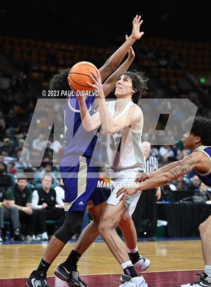 Thumbnail 1 in Fort Collins vs. Fossil Ridge (CHSAA 6A Great 8) photogallery.