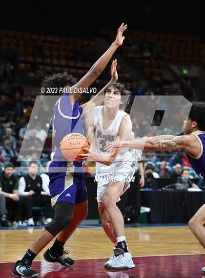 Thumbnail 2 in Fort Collins vs. Fossil Ridge (CHSAA 6A Great 8) photogallery.