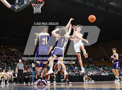 Thumbnail 1 in Fort Collins vs. Fossil Ridge (CHSAA 6A Great 8) photogallery.