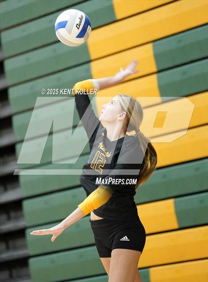 Thumbnail 1 in Adams vs. Cass Tech (Notre Dame Prep Quad) photogallery.