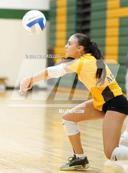 Thumbnail 2 in Adams vs. Cass Tech (Notre Dame Prep Quad) photogallery.