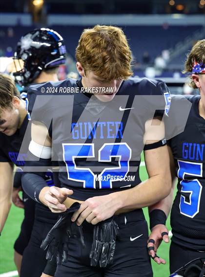 Thumbnail 2 in Woodville @ Gunter (UIL 3A Division II Football Final Medal Ceremony) photogallery.