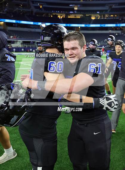 Thumbnail 1 in Woodville @ Gunter (UIL 3A Division II Football Final Medal Ceremony) photogallery.