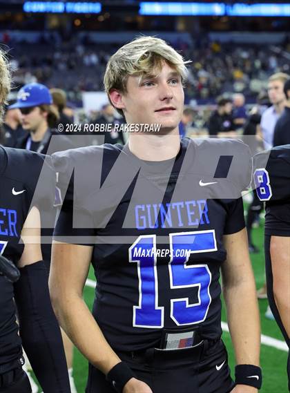 Thumbnail 3 in Woodville @ Gunter (UIL 3A Division II Football Final Medal Ceremony) photogallery.