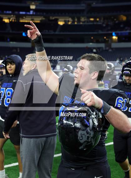 Thumbnail 3 in Woodville @ Gunter (UIL 3A Division II Football Final Medal Ceremony) photogallery.