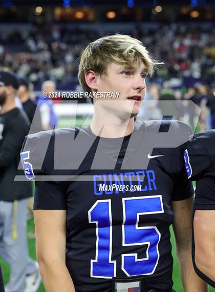 Thumbnail 3 in Woodville @ Gunter (UIL 3A Division II Football Final Medal Ceremony) photogallery.