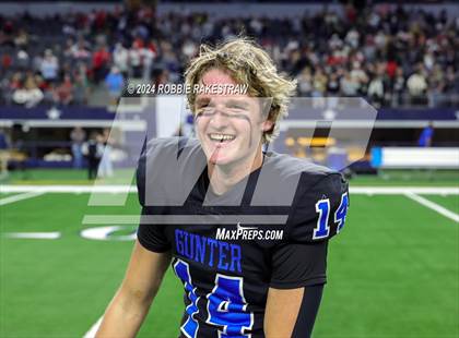 Thumbnail 1 in Woodville @ Gunter (UIL 3A Division II Football Final Medal Ceremony) photogallery.