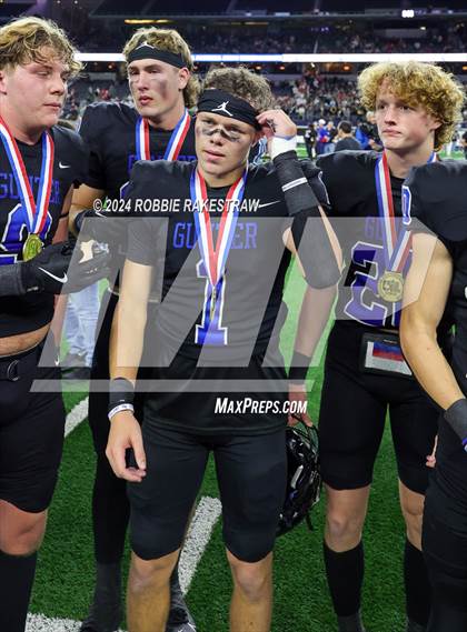 Thumbnail 3 in Woodville @ Gunter (UIL 3A Division II Football Final Medal Ceremony) photogallery.