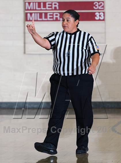 Thumbnail 3 in Hart vs. Flintridge Sacred Heart  (La Canada Tournament) photogallery.