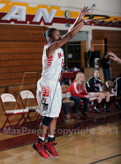 Thumbnail 1 in Hart vs. Flintridge Sacred Heart  (La Canada Tournament) photogallery.