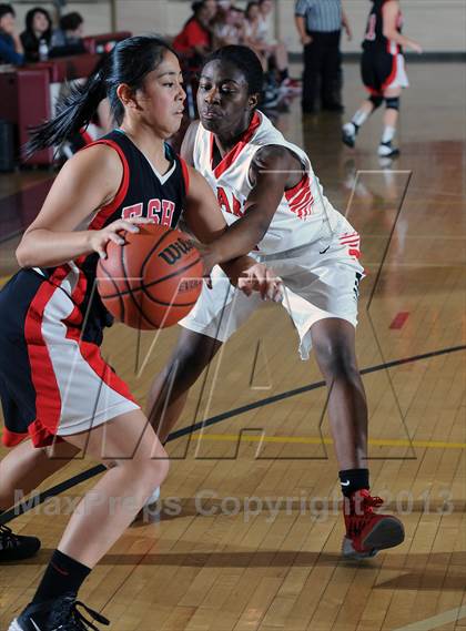 Thumbnail 2 in Hart vs. Flintridge Sacred Heart  (La Canada Tournament) photogallery.