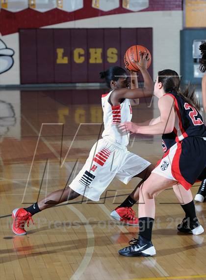 Thumbnail 3 in Hart vs. Flintridge Sacred Heart  (La Canada Tournament) photogallery.