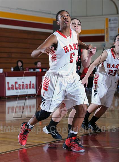 Thumbnail 3 in Hart vs. Flintridge Sacred Heart  (La Canada Tournament) photogallery.