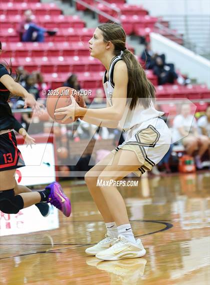 Thumbnail 3 in Jefferson vs McGregor (AutoWorld Chevrolet GMC Year-End Classic) photogallery.