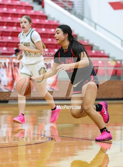 Thumbnail 3 in Jefferson vs McGregor (AutoWorld Chevrolet GMC Year-End Classic) photogallery.