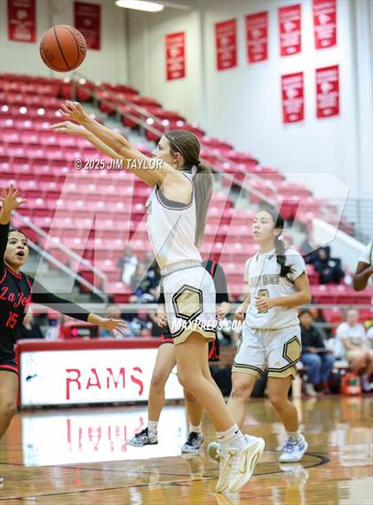 Thumbnail 1 in Jefferson vs McGregor (AutoWorld Chevrolet GMC Year-End Classic) photogallery.