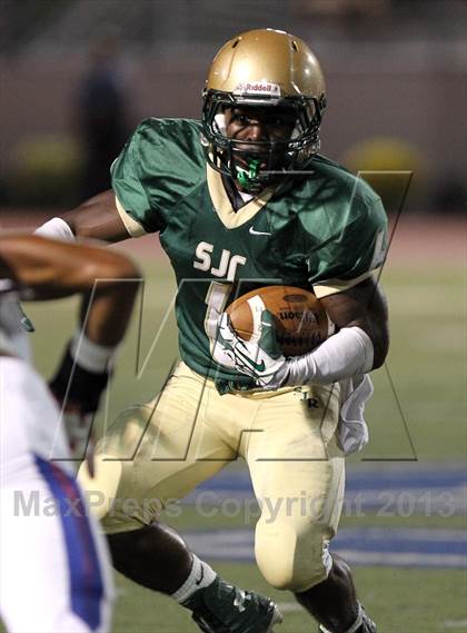 Thumbnail 3 in St. Joseph Regional vs. DeMatha (I-95 New Jersey Football Classic) photogallery.