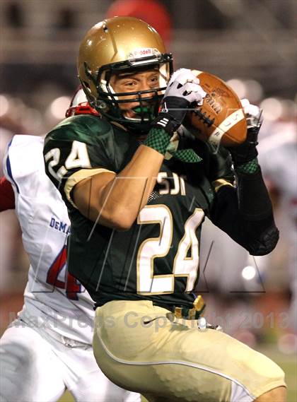 Thumbnail 3 in St. Joseph Regional vs. DeMatha (I-95 New Jersey Football Classic) photogallery.