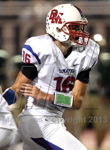 Thumbnail 3 in St. Joseph Regional vs. DeMatha (I-95 New Jersey Football Classic) photogallery.