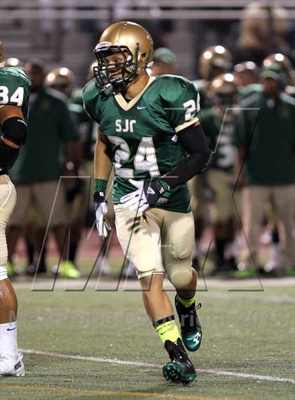 Thumbnail 2 in St. Joseph Regional vs. DeMatha (I-95 New Jersey Football Classic) photogallery.