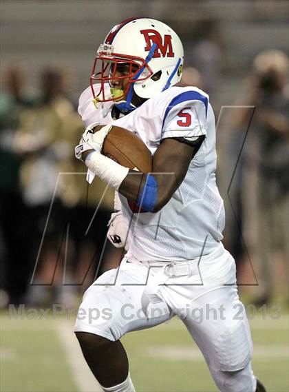 Thumbnail 3 in St. Joseph Regional vs. DeMatha (I-95 New Jersey Football Classic) photogallery.