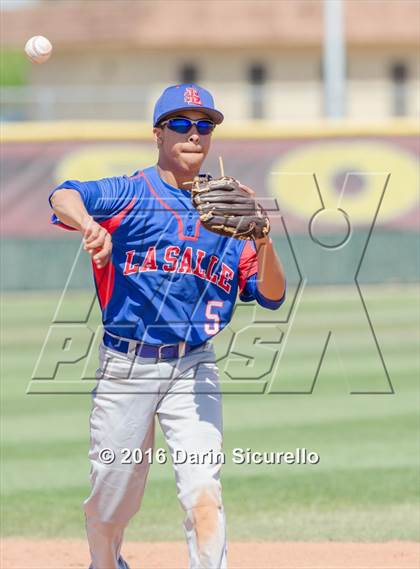 Thumbnail 3 in Highlands Ranch vs. La Salle (Coach Bob National Invitational) photogallery.
