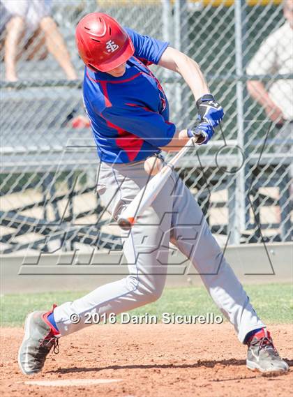 Thumbnail 3 in Highlands Ranch vs. La Salle (Coach Bob National Invitational) photogallery.