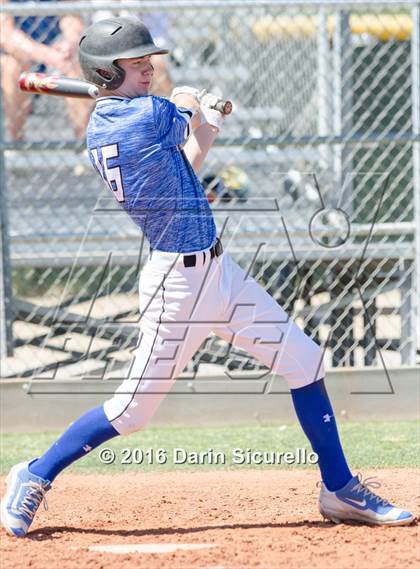 Thumbnail 3 in Highlands Ranch vs. La Salle (Coach Bob National Invitational) photogallery.