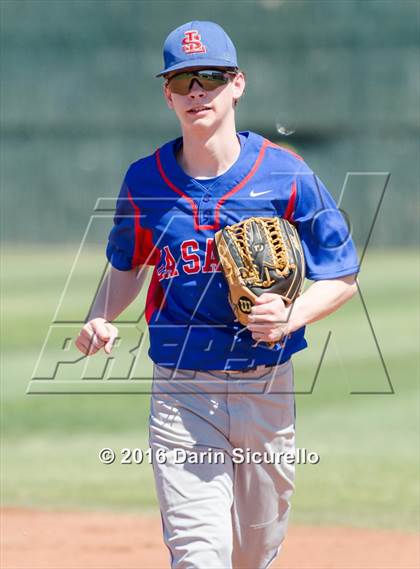 Thumbnail 1 in Highlands Ranch vs. La Salle (Coach Bob National Invitational) photogallery.