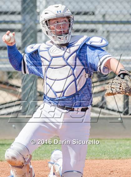 Thumbnail 2 in Highlands Ranch vs. La Salle (Coach Bob National Invitational) photogallery.