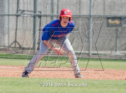 Thumbnail 3 in Highlands Ranch vs. La Salle (Coach Bob National Invitational) photogallery.