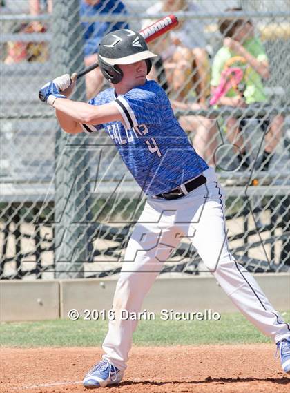 Thumbnail 3 in Highlands Ranch vs. La Salle (Coach Bob National Invitational) photogallery.