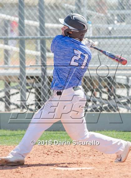 Thumbnail 3 in Highlands Ranch vs. La Salle (Coach Bob National Invitational) photogallery.