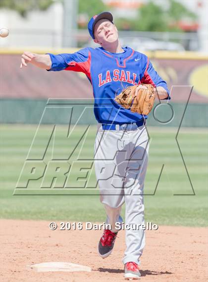 Thumbnail 2 in Highlands Ranch vs. La Salle (Coach Bob National Invitational) photogallery.