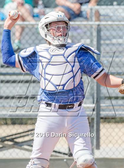 Thumbnail 1 in Highlands Ranch vs. La Salle (Coach Bob National Invitational) photogallery.