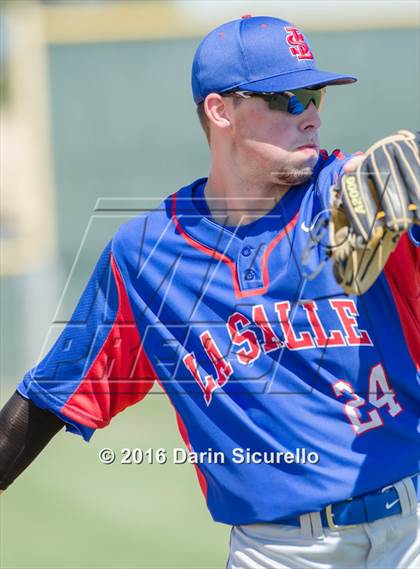 Thumbnail 3 in Highlands Ranch vs. La Salle (Coach Bob National Invitational) photogallery.