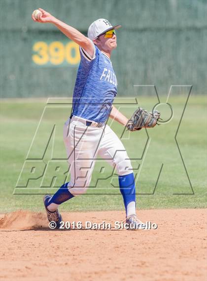 Thumbnail 2 in Highlands Ranch vs. La Salle (Coach Bob National Invitational) photogallery.