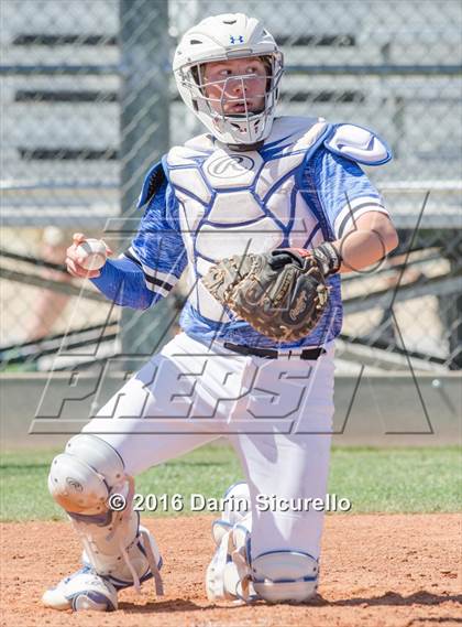 Thumbnail 1 in Highlands Ranch vs. La Salle (Coach Bob National Invitational) photogallery.