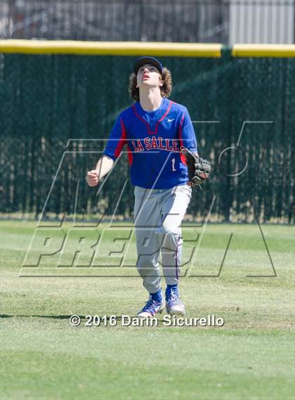 Thumbnail 3 in Highlands Ranch vs. La Salle (Coach Bob National Invitational) photogallery.