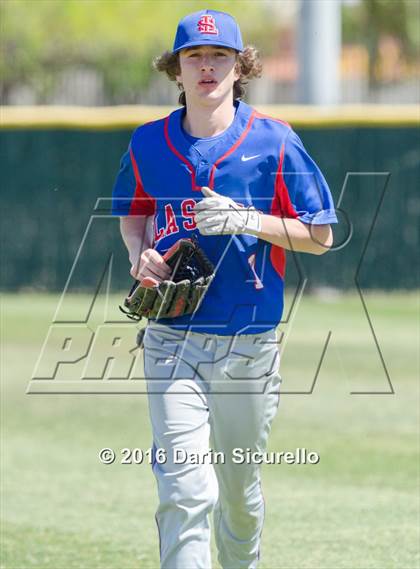 Thumbnail 3 in Highlands Ranch vs. La Salle (Coach Bob National Invitational) photogallery.