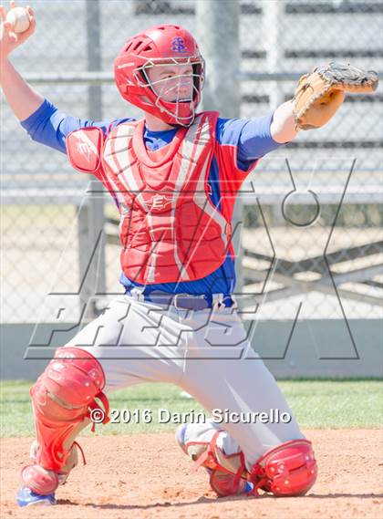 Thumbnail 3 in Highlands Ranch vs. La Salle (Coach Bob National Invitational) photogallery.