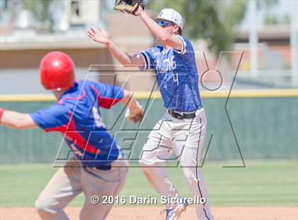 Thumbnail 2 in Highlands Ranch vs. La Salle (Coach Bob National Invitational) photogallery.