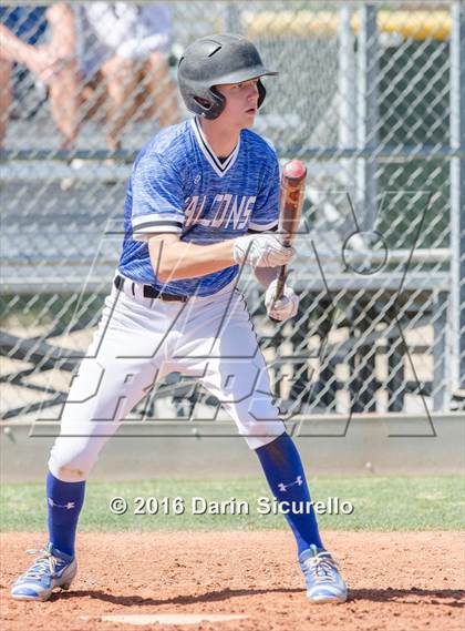 Thumbnail 2 in Highlands Ranch vs. La Salle (Coach Bob National Invitational) photogallery.