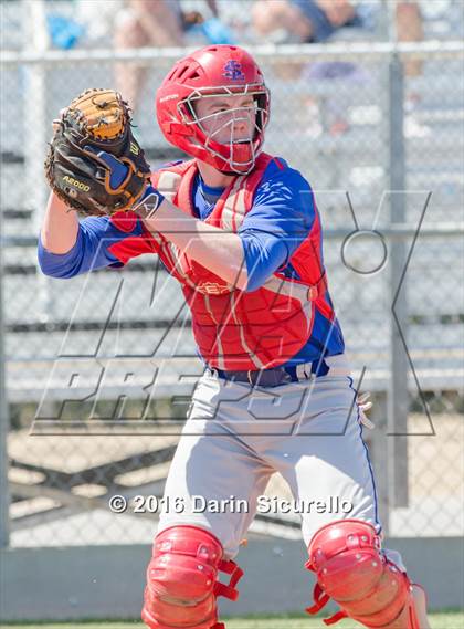 Thumbnail 3 in Highlands Ranch vs. La Salle (Coach Bob National Invitational) photogallery.