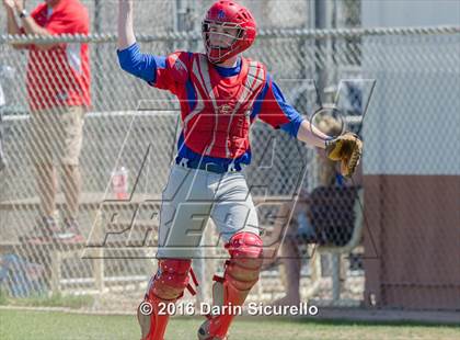 Thumbnail 2 in Highlands Ranch vs. La Salle (Coach Bob National Invitational) photogallery.