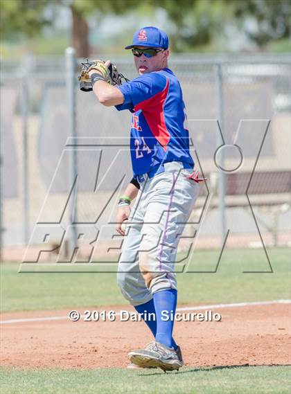 Thumbnail 1 in Highlands Ranch vs. La Salle (Coach Bob National Invitational) photogallery.