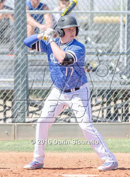 Thumbnail 2 in Highlands Ranch vs. La Salle (Coach Bob National Invitational) photogallery.