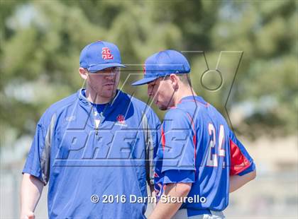 Thumbnail 3 in Highlands Ranch vs. La Salle (Coach Bob National Invitational) photogallery.