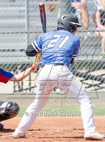 Thumbnail 1 in Highlands Ranch vs. La Salle (Coach Bob National Invitational) photogallery.