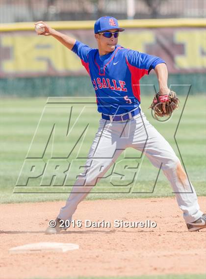 Thumbnail 2 in Highlands Ranch vs. La Salle (Coach Bob National Invitational) photogallery.